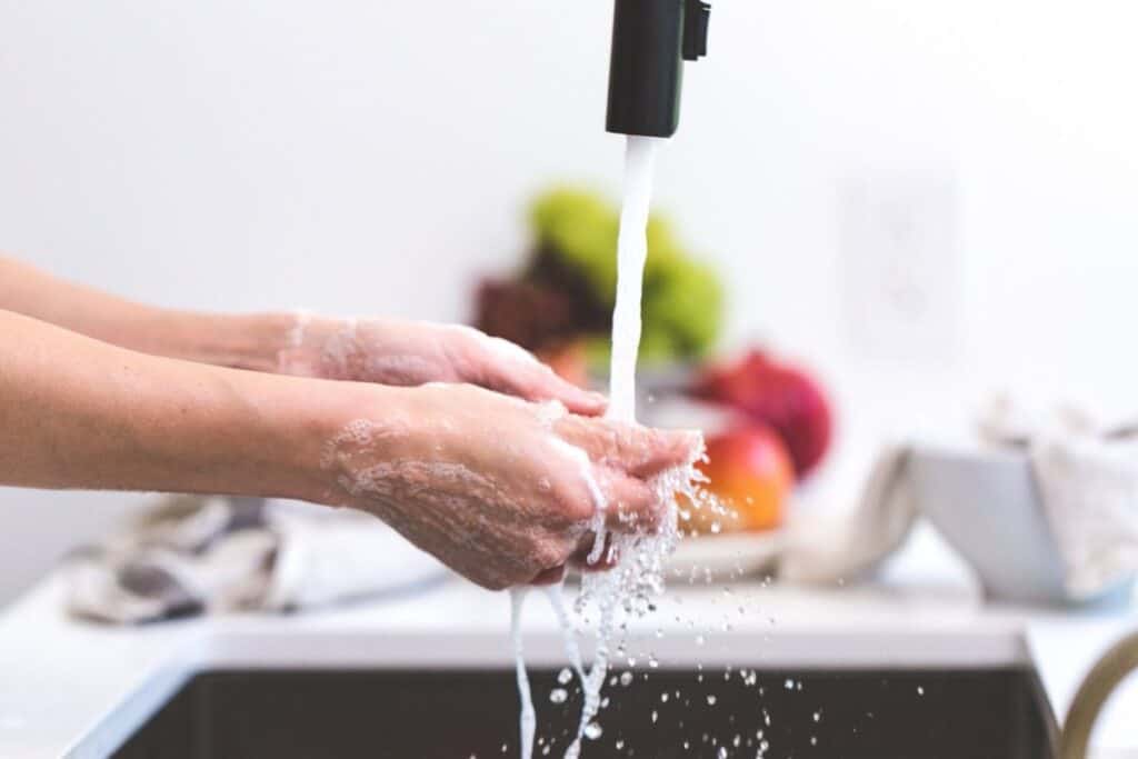 hacks to avoid getting sick: hygiene