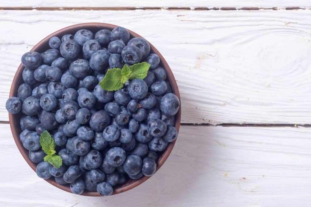 hacks to avoid getting sick: eat healthy